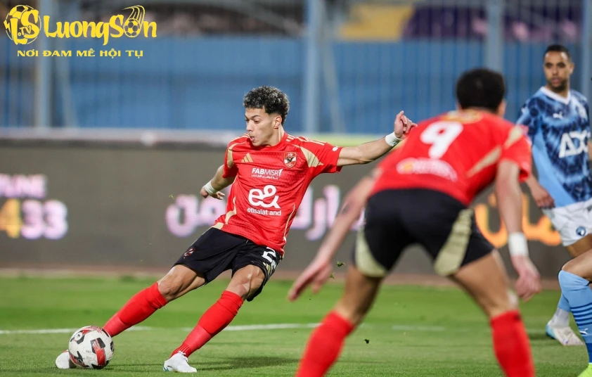 Al Ahly và Mamelodi Sundowns nhiều khả năng sẽ tạo nên một màn đối đầu hấp dẫn để giành vé vào chung kết