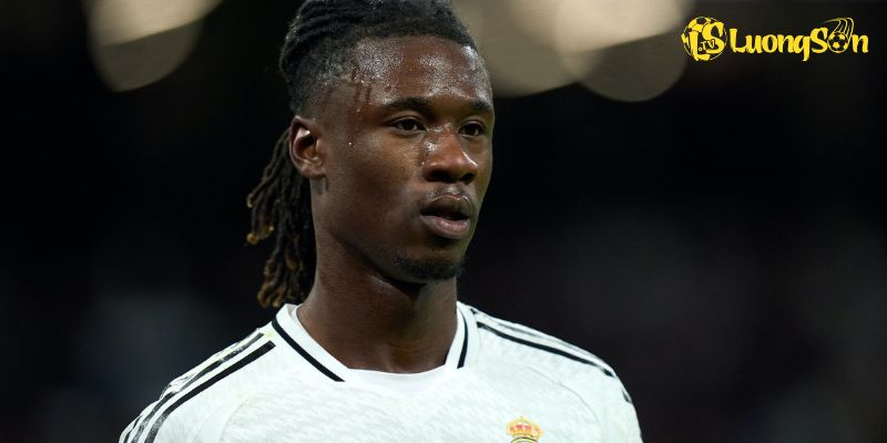 Eduardo Camavinga Tỏa Sáng Ấn Tượng Trước Olympiacos